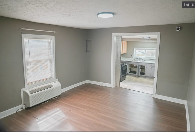 Building Photo - Silver mountain creek green abode