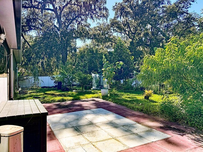 Building Photo - A home built for living well: 4Bedrooms/3Baths sophisticated home in Fells Cove!