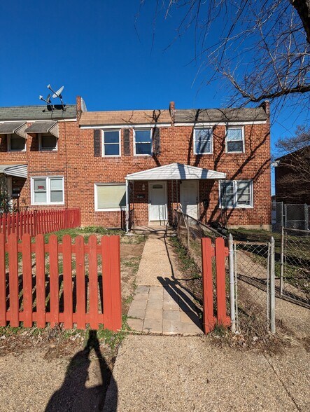 Building Photo - 1414 Locust Ave