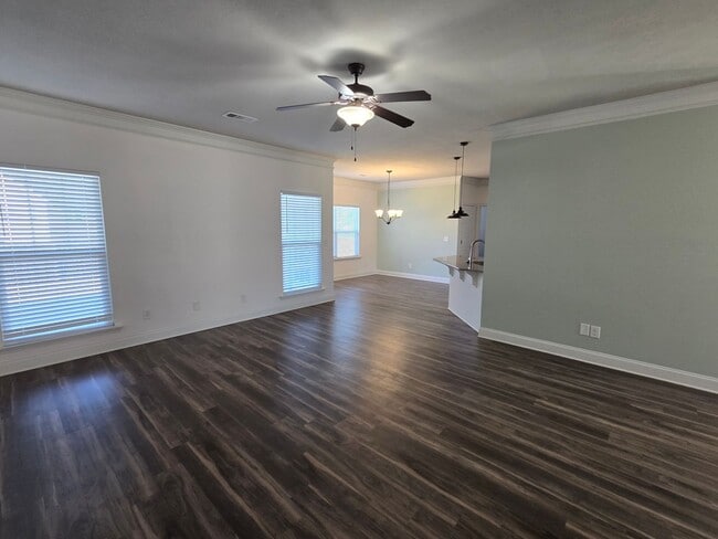 Building Photo - 306 Brickyard Creek Ct