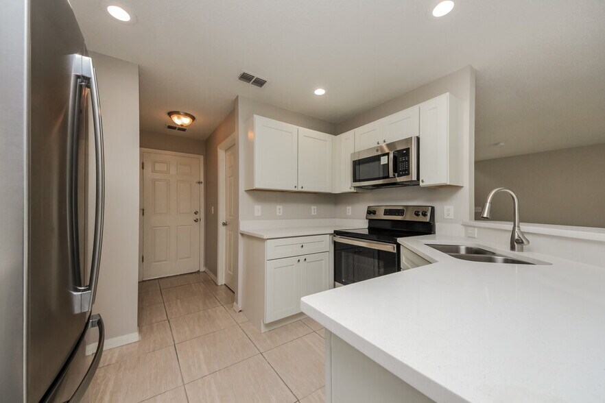 Building Photo - 251 Southbridge Cir