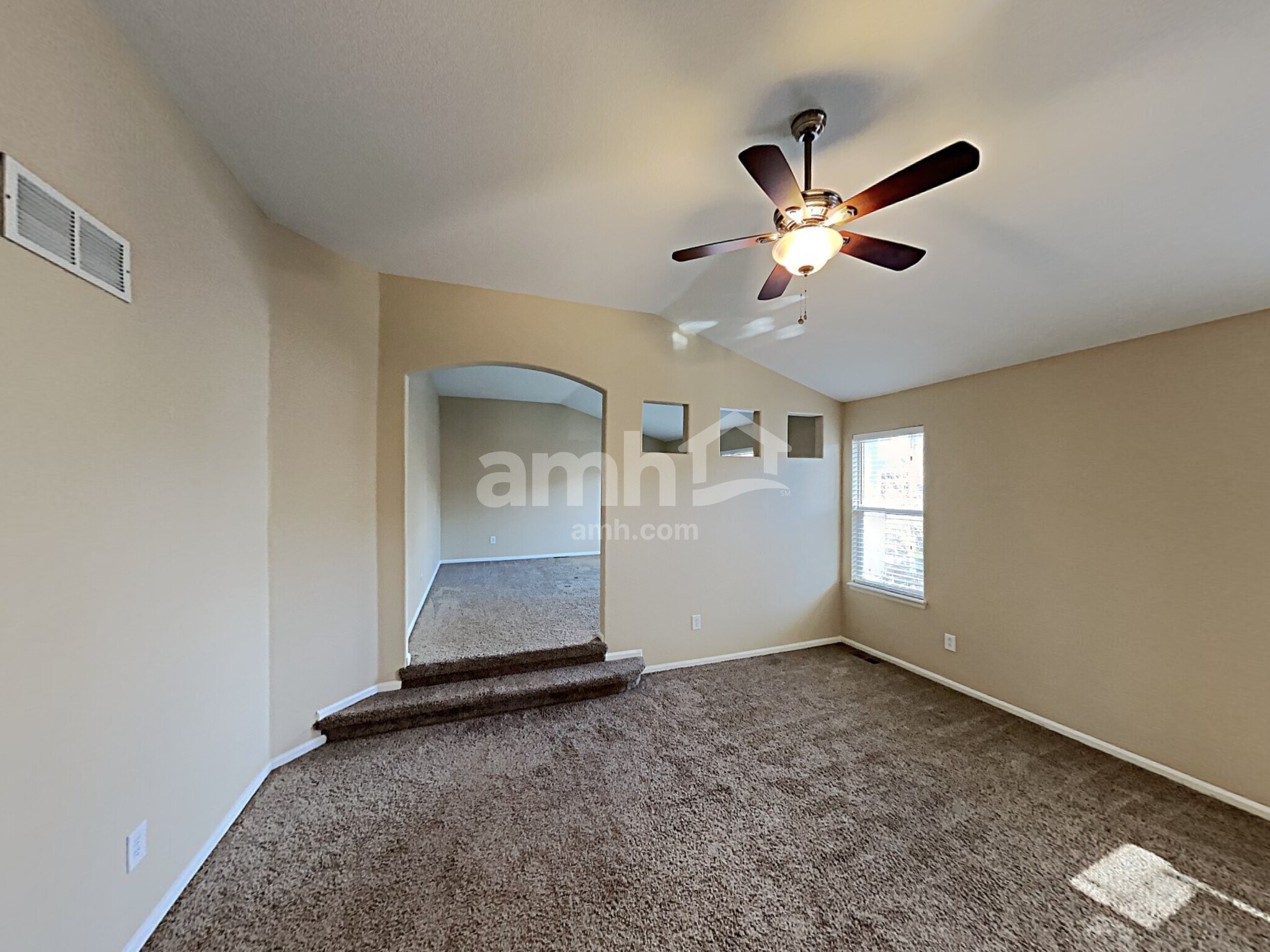 Building Photo - 3910 S Quatar St