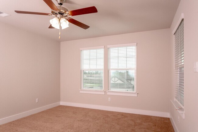 Building Photo - 4720 Portillo Way
