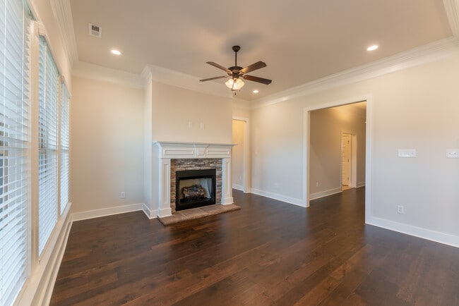 Building Photo - 163 Bowdock Dr.