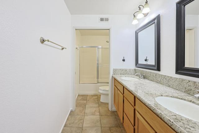 Building Photo - 4477 Avenida Aquila