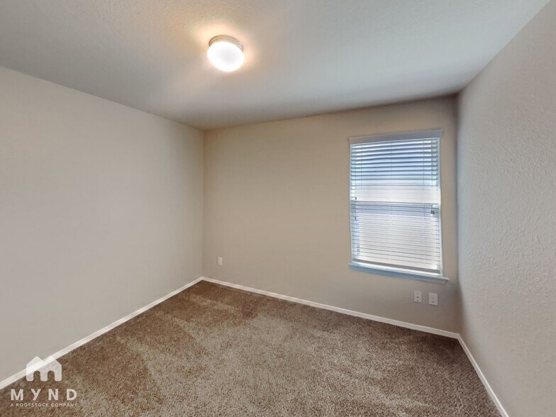 Building Photo - 9527 Apple Ridge Ln