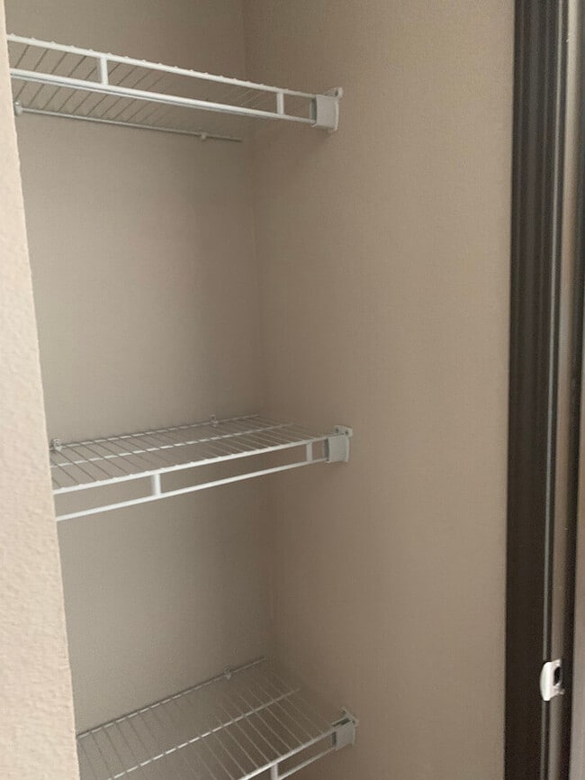 Building Photo - 1700 Locust St