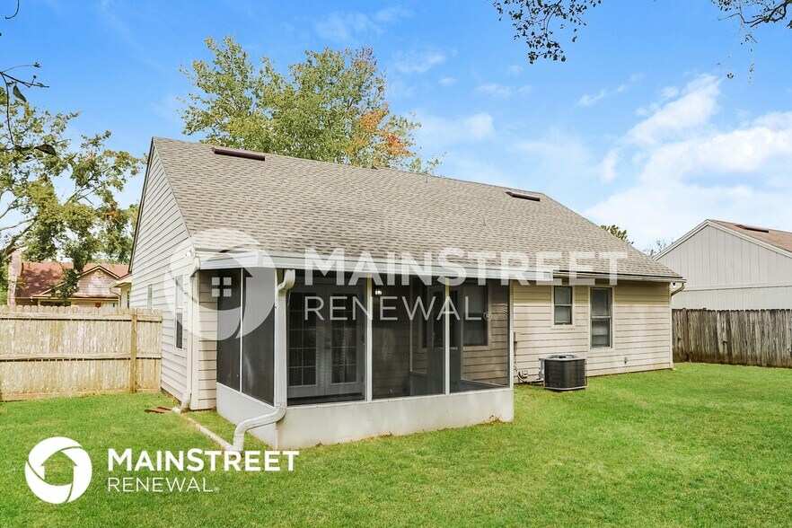 Building Photo - 3854 English Colony Dr S