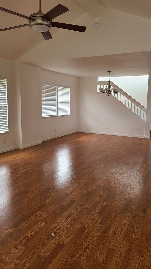Building Photo - Miliani Na Pua 3 bedroom 2.5 bath fenced yard 2 car garage Pet Nego
