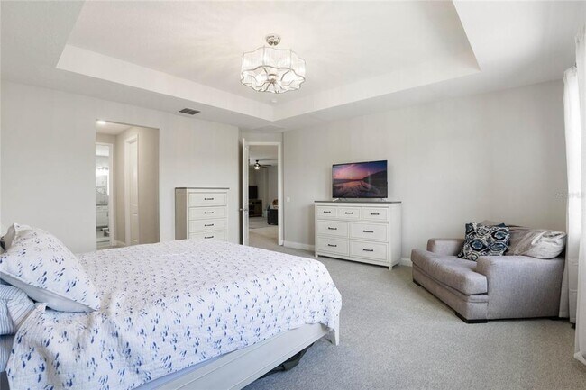 Building Photo - 8414 Vivaro Isle Way