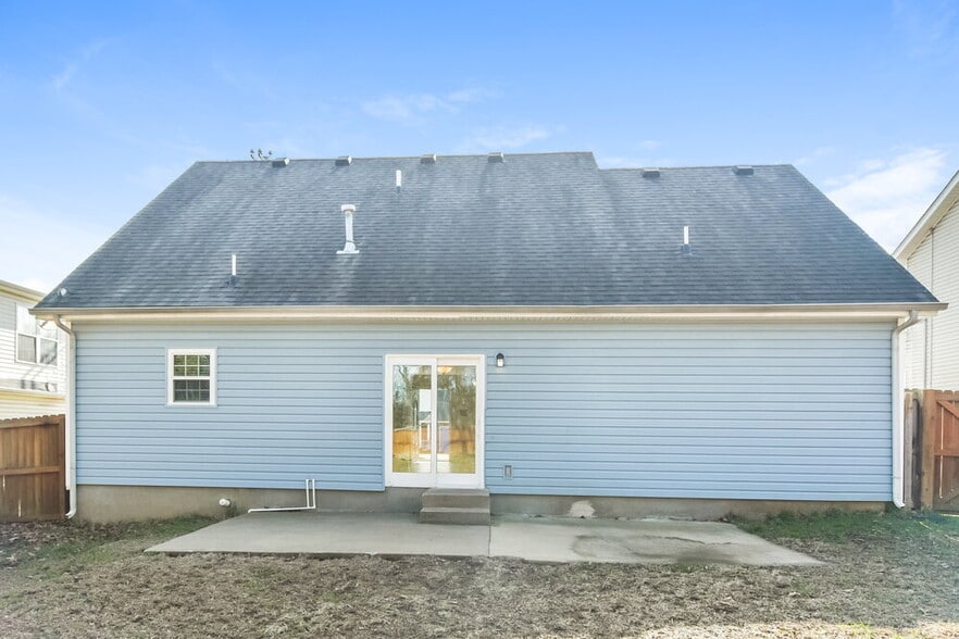 Building Photo - 3565 Mt View Ridge Dr