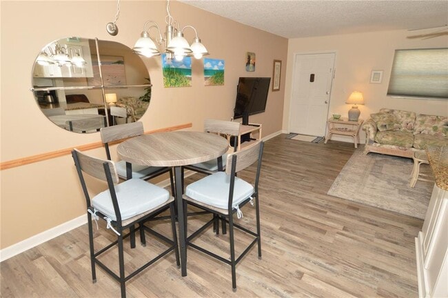 Building Photo - 12760 Indian Rocks Rd
