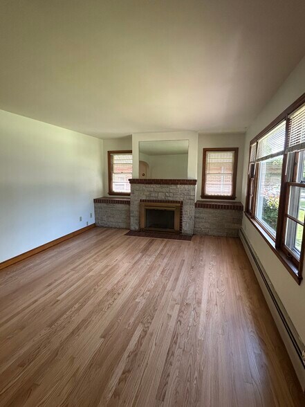 Building Photo - 1119 Chandler St