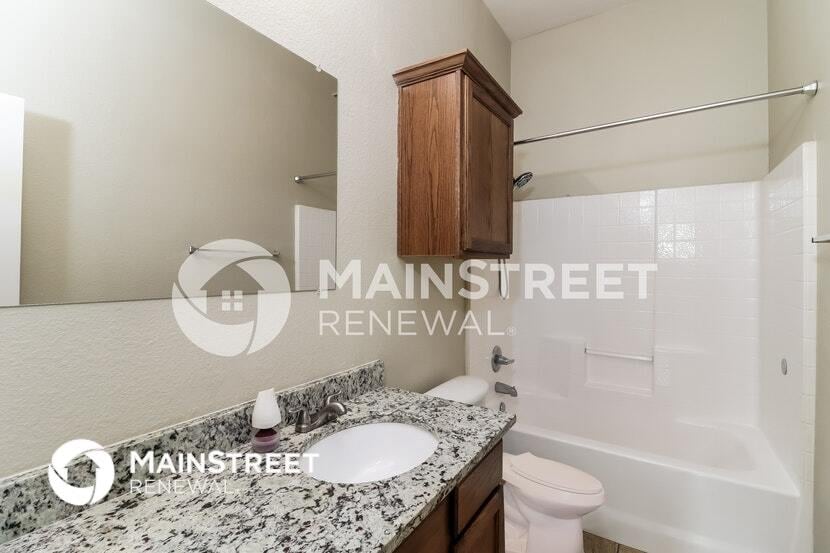 Building Photo - 247 Edison Ln