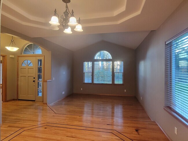 Building Photo - Beautiful Home on Gated Property