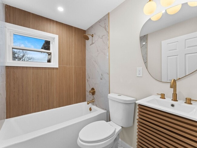 Building Photo - Secluded & Stunning: Move-In Ready 3-Bedroom Home with Bonus Rooms & Private Yard