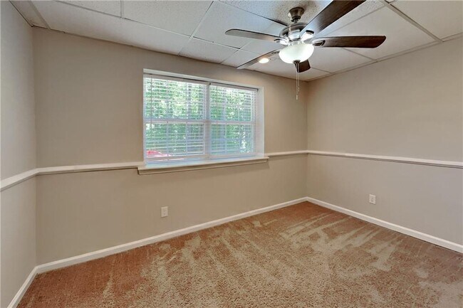 Building Photo - 460 Highlander Way