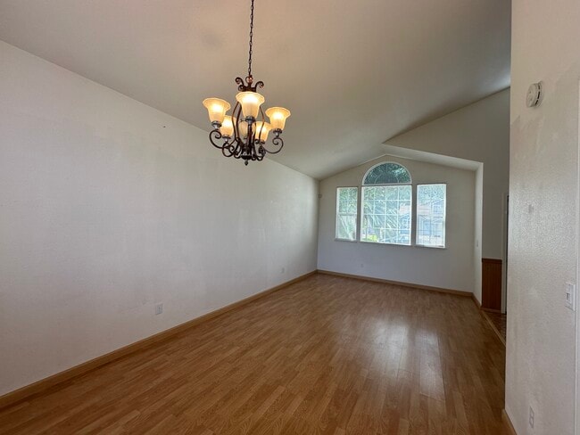 Building Photo - 1745 Mt Hamilton Dr