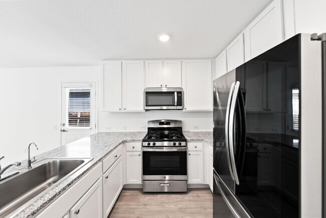 Building Photo - 4546 Glades Wy