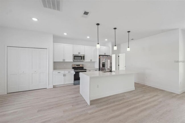 Building Photo - 6175 SW 144th Street Rd