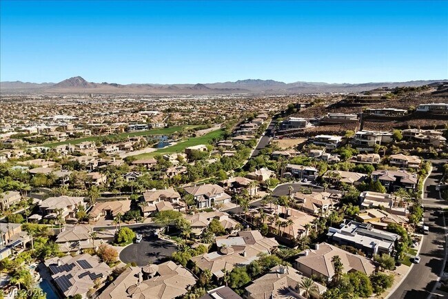 Building Photo - 514 Mandalay Ct