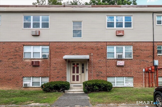 Building Photo - 96 Belair Dr