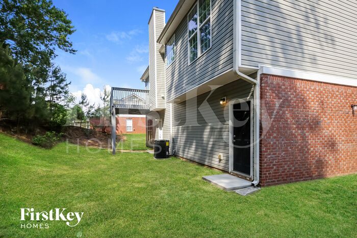 Building Photo - 731 Mallard Dr