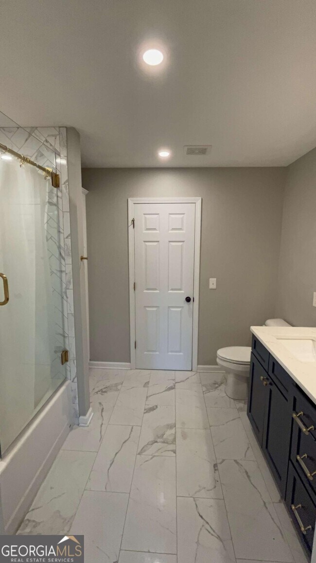 Building Photo - 392 Mill Pond Crossing