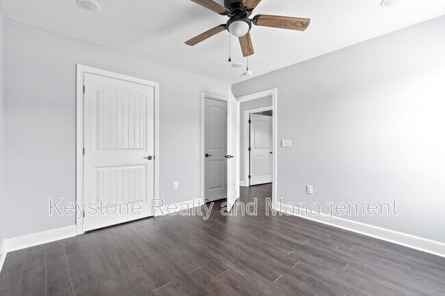 Building Photo - 111 Robertson Hill Rd
