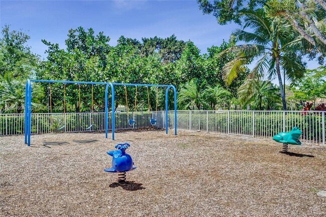 Building Photo - 1367 Camellia Cir