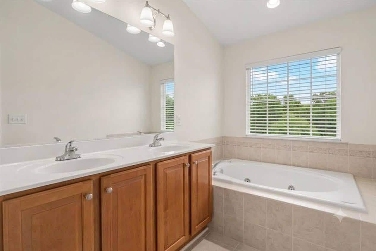 Building Photo - 1056 Pipistrelle Ct