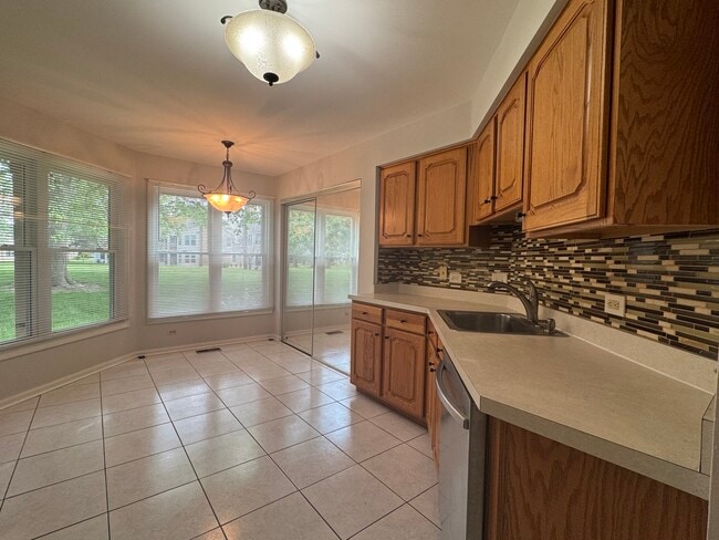 Building Photo - 2515 Live Oak Ln