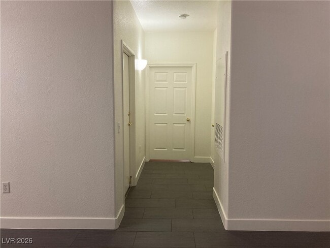 Building Photo - 2001 Quartz Cliff St