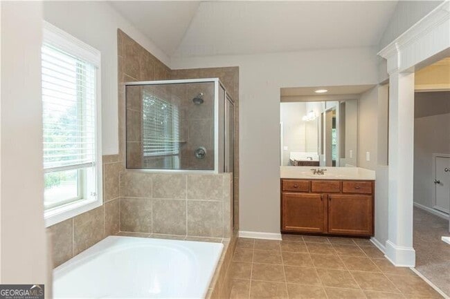 Building Photo - 772 Hawkins Creek Dr