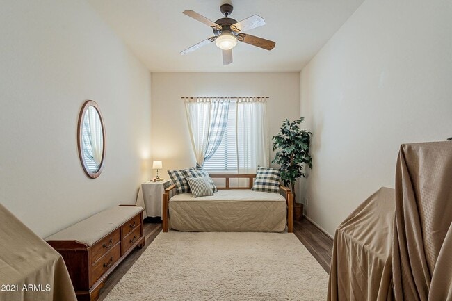 Building Photo - Charming single level 4 Bed home in Peoria !!