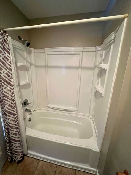 Building Photo - 1104 Cornell St