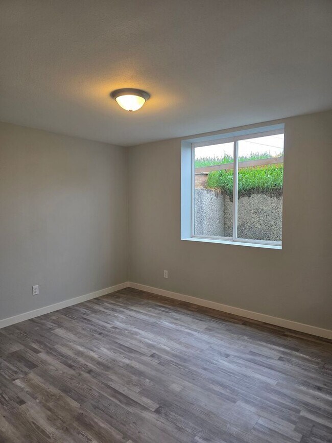 Building Photo - 184 Baileys Way