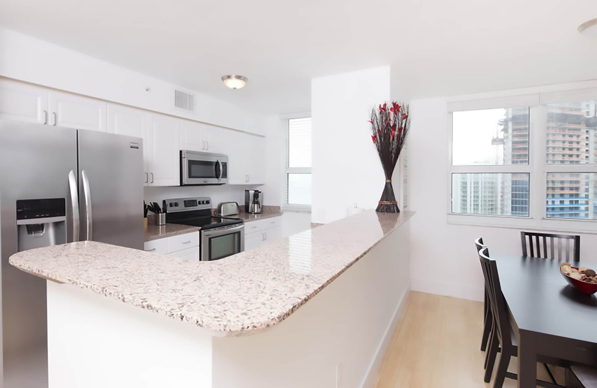 Building Photo - 1155 Brickell Bay Dr