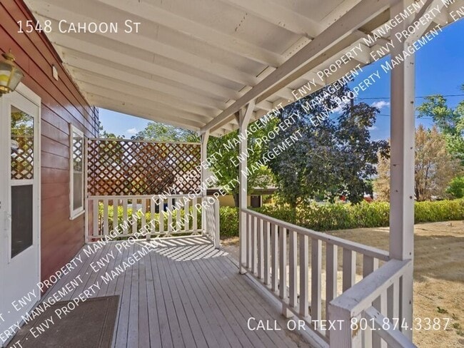 Building Photo - 1548 Cahoon St