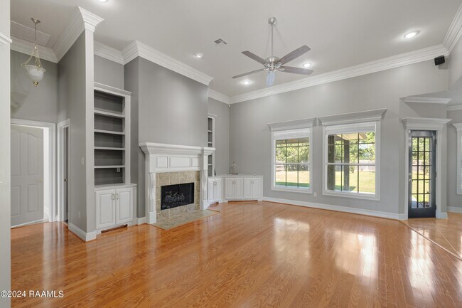 Building Photo - 106 Anslem Dr
