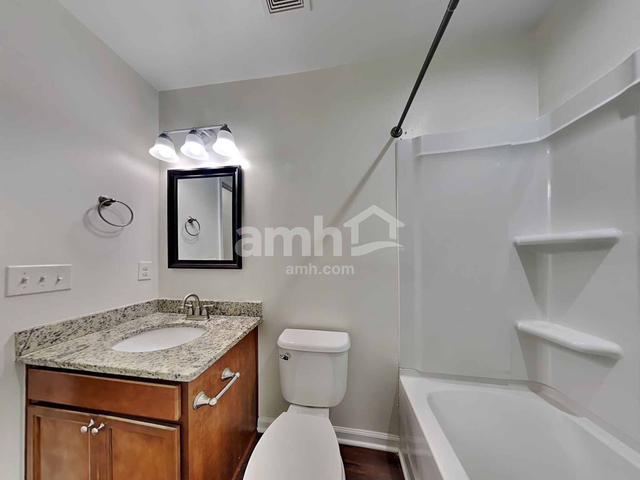Building Photo - 1360 Hermitage Ln
