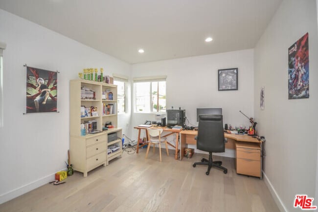 Building Photo - 4538 Abbey Pl