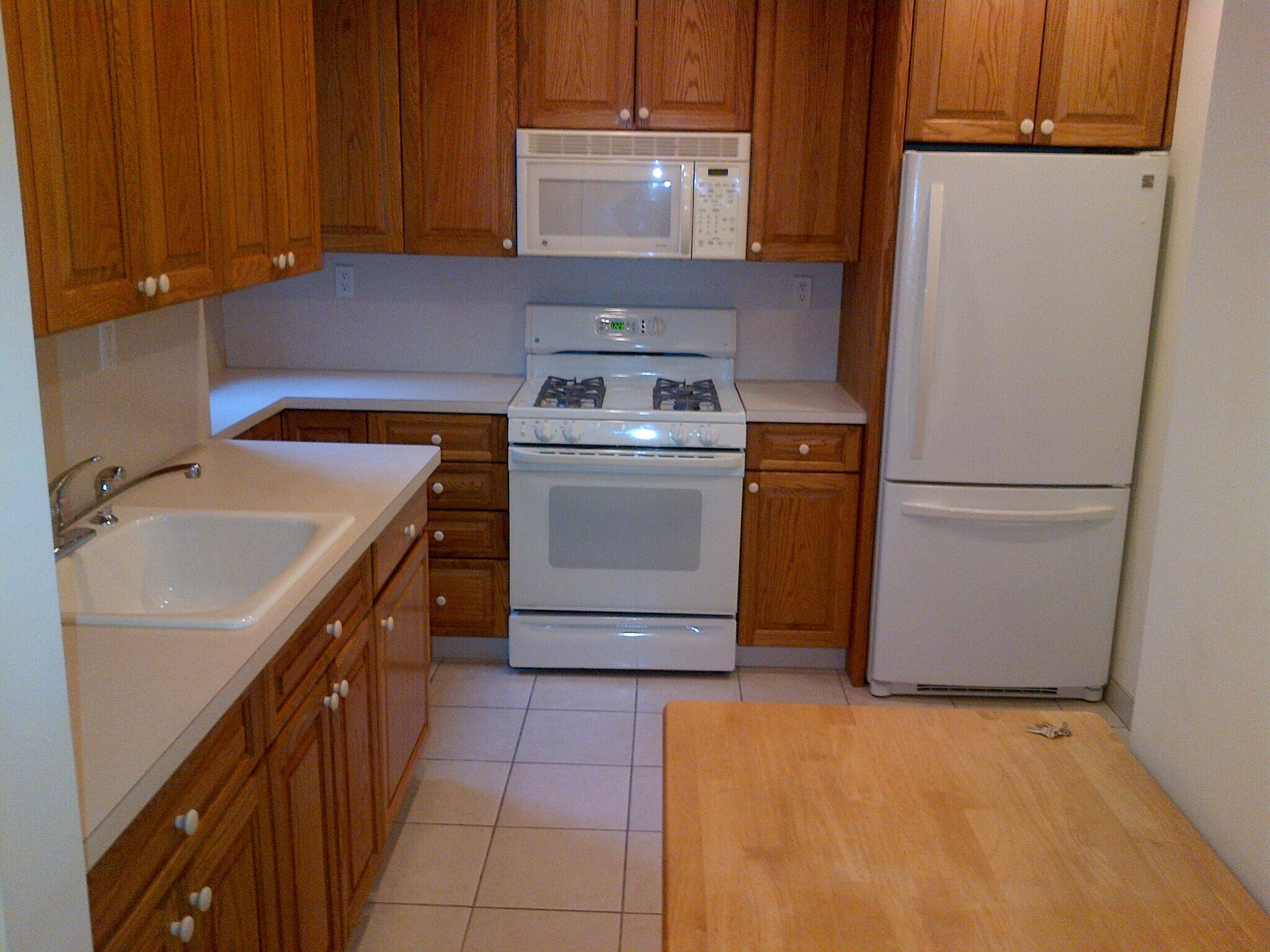 Building Photo - 1205 Ave. Y