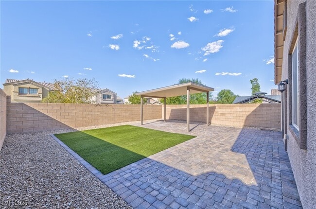 Building Photo - 988 Edel Hest Ave