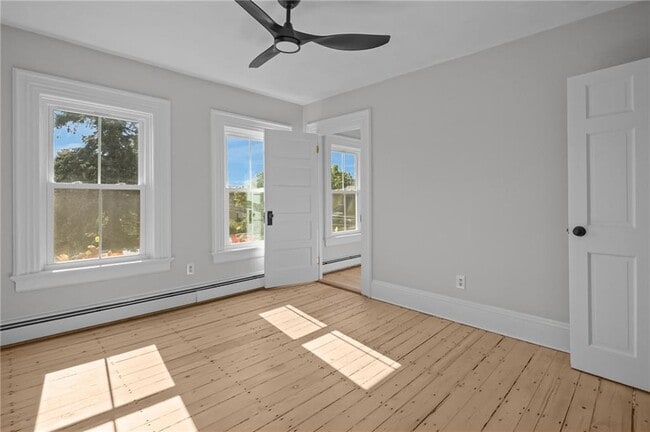 Building Photo - 243 Maple Ave