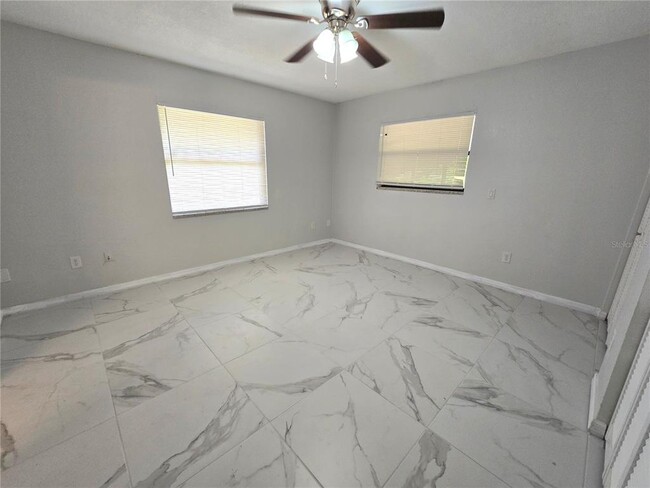 Building Photo - 723 Wright Ct