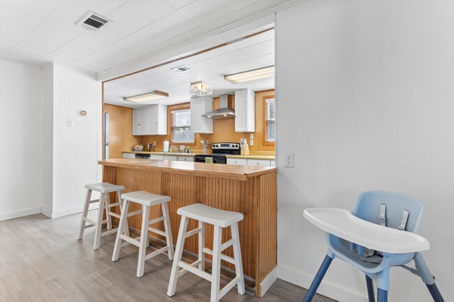 Building Photo - 10104 Johns Bayou Rd