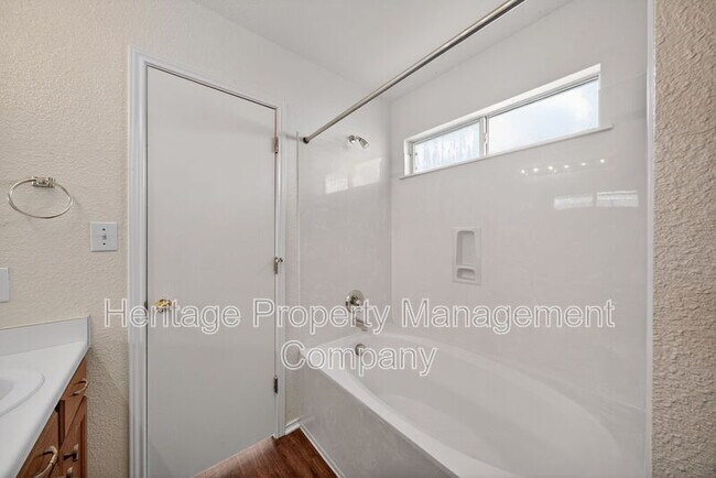 Building Photo - 4935 Dahlia Terrace