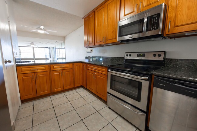 Building Photo - Mauna Luan Hawaii Kai 2 Bedroom 2 Bathroom...