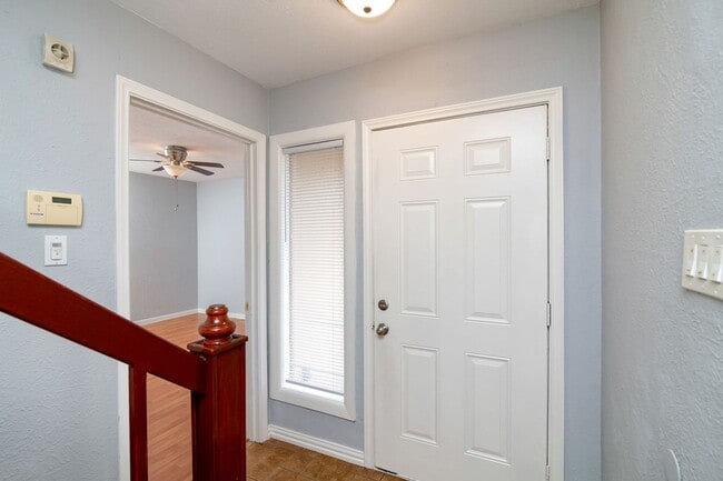 Building Photo - 3121 Park Ln